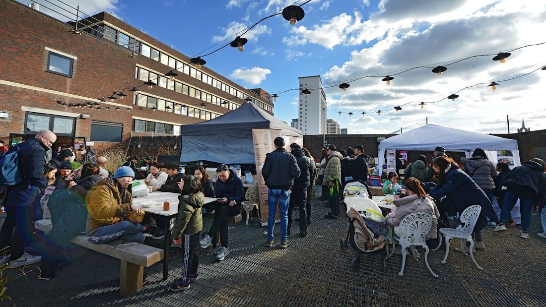 Hot food market, Oru Space rooftop garden · Oru Space 天台花園熱食市集